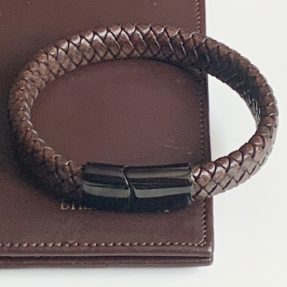 Handcrafted Brown Braided Leather Bracelet - Picture 3 of 6